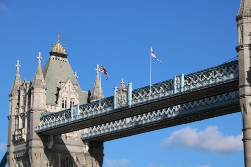 tower bridge  uk  britain