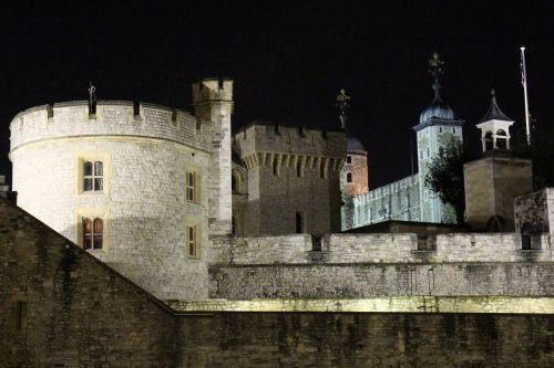 tower of london historic building