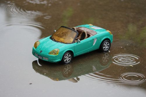 toy rain car