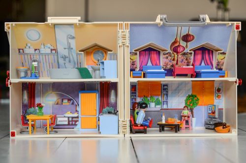toy playmobil shelf