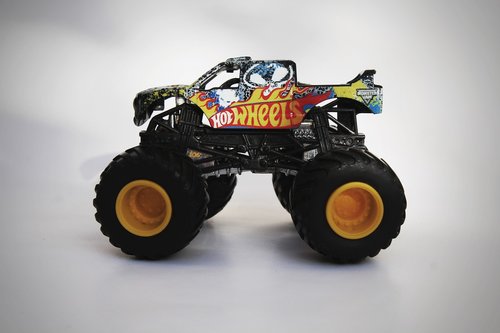 toy  monster jam  truck