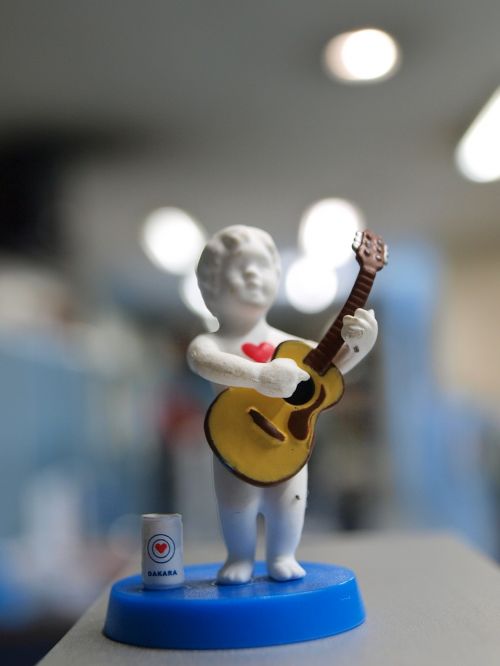 toy miniature musician
