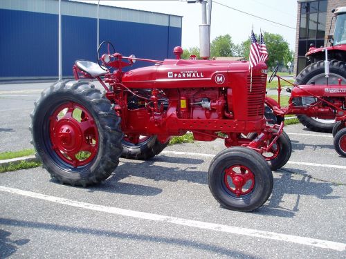 tractor antique red