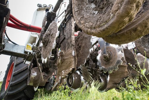 tractor  gülle  liquid manure spreader