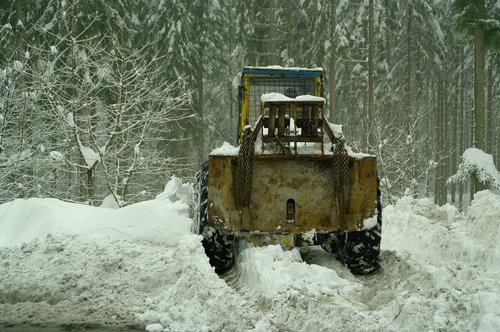 tractor  winter  snow