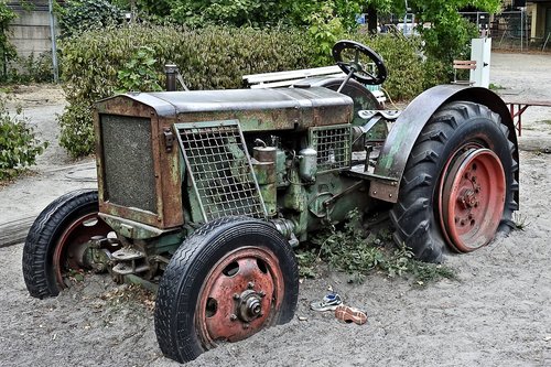 tractor  old  historically