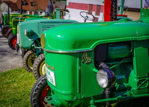 tractor  bulldog  oldtimer