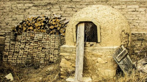 traditional oven earthen oven aged