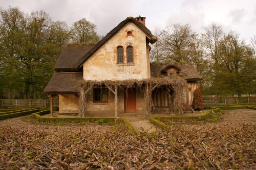 farmhouse traditional rustic
