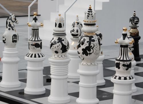 trafalgar square chess white
