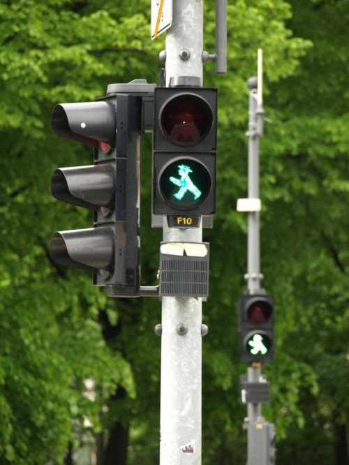 traffic light berlin signal