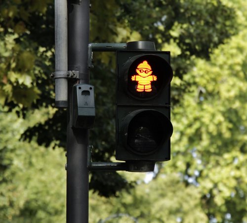 traffic lights  traffic  mainzelmännchen