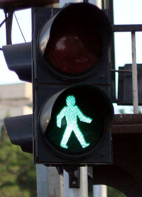 traffic lights green walk