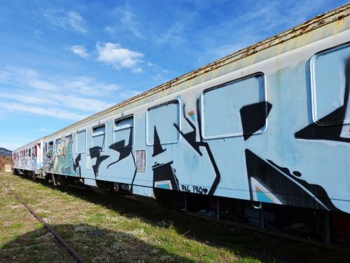 train wagon vandalism