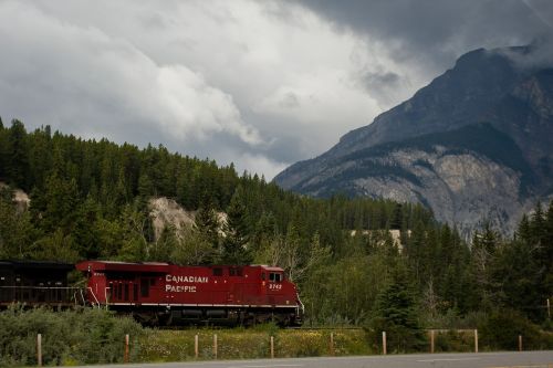 train rocky mountain rocky