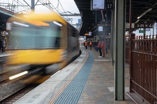 train  station  platform