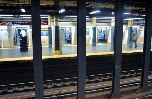 train rapid transit tube subway