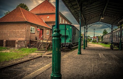 train  wagon  railway station