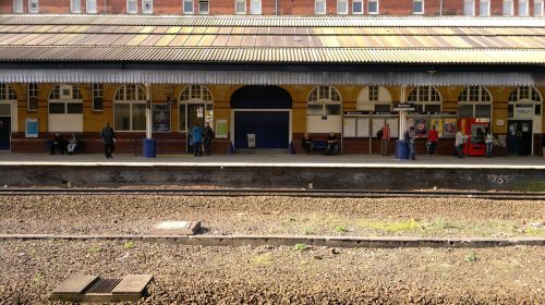 train station transport