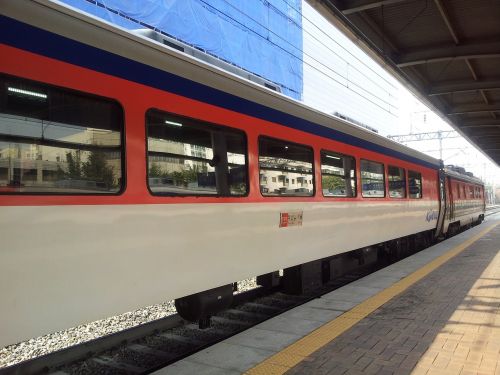 train travel railway