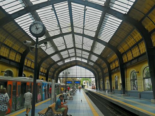 train station terminal piraeus station