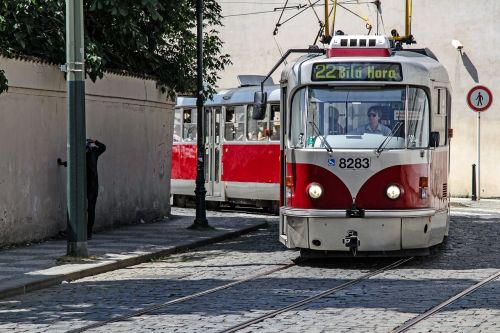 tram prague public personennahverkehr