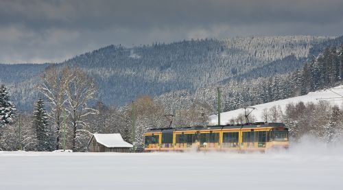 tram winter speed