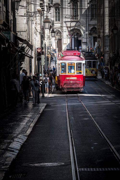 tram portugal transport