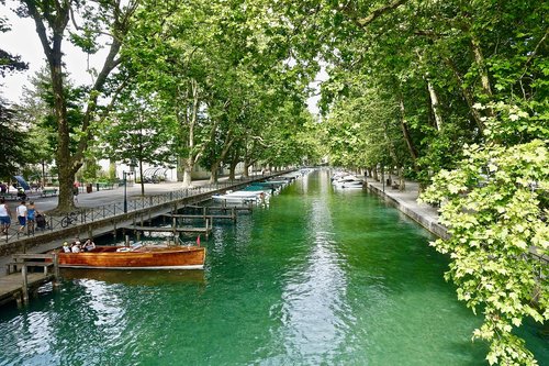 tranquil  river  boats