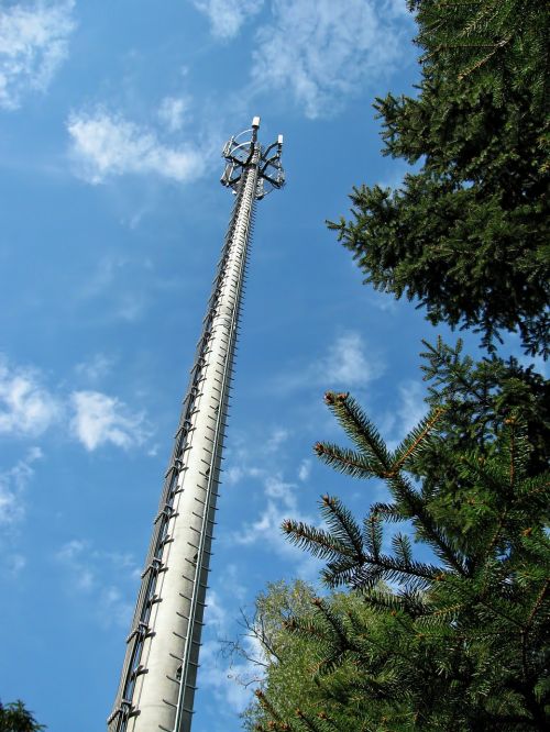 transmission tower transmitting antenna relay station