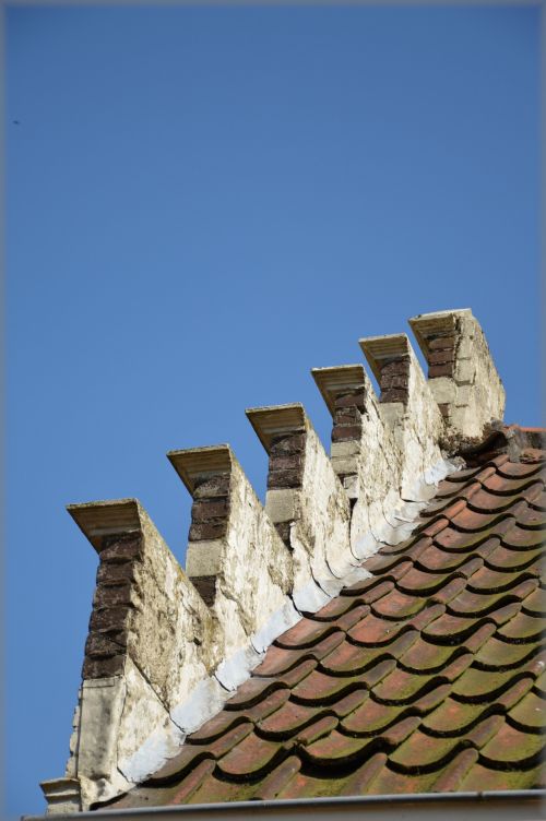 Cascading Roof Gable