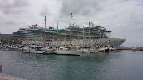 travel boat cruise