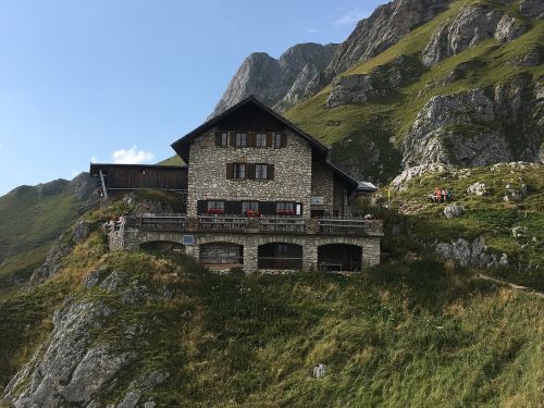 trekking alps austria