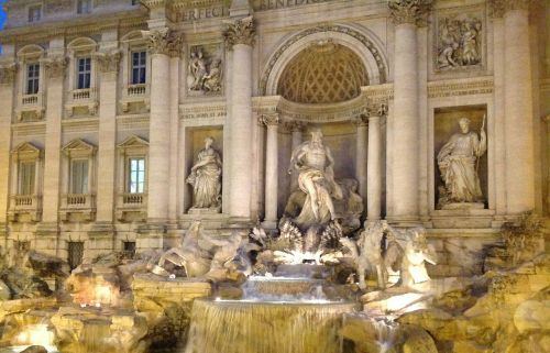 trevi fountain fontana di trevi rome