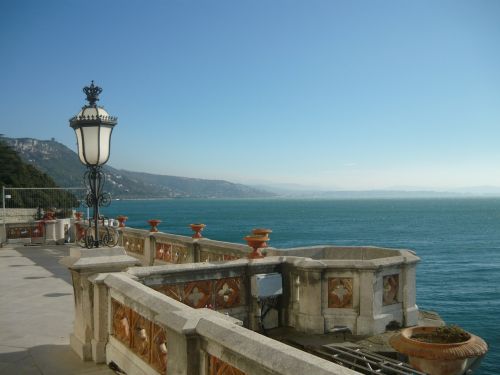 trieste italy castle