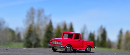 truck red toy