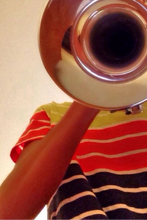 trumpet horn blow