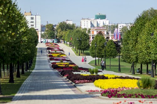 tsaritsyno  park  square