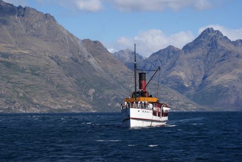 tss earnslaw lake wakatipu lake