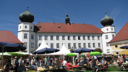 tüßling castle tüßling castle