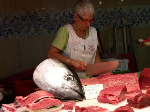 tuna fish market fish