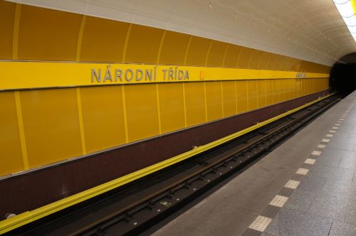 metro prague tunnel