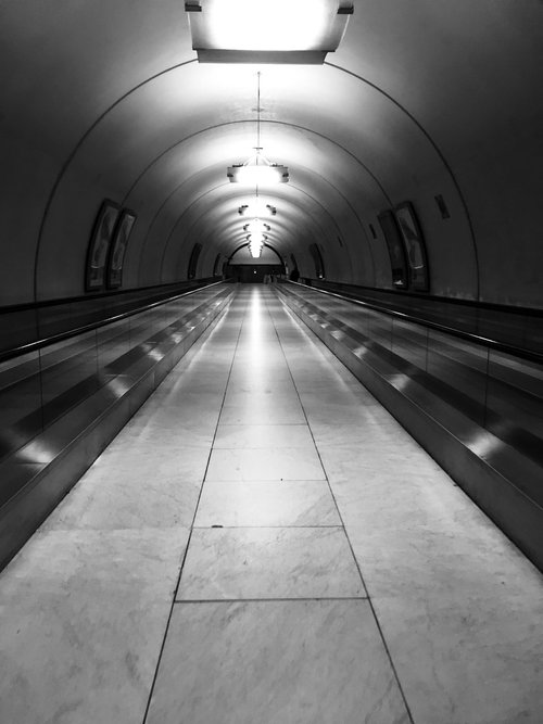 tunnel  metro  transport