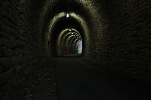 tunnel  gloomy  light