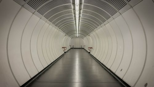 tunnel subway vienna