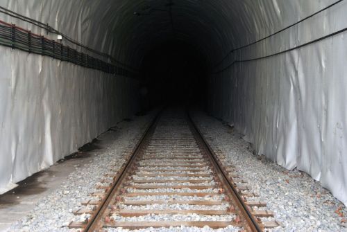 tunnel train pathways