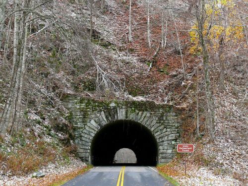 tunnel mountain road