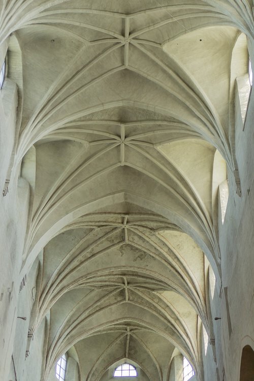 turku cathedral  arches  the cross vaults