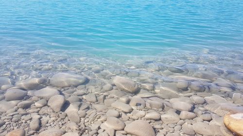turquoise water lake blue water