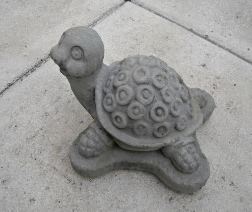 turtle figurine garden decoration